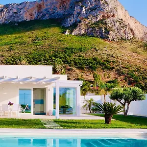 Golden 2 Con Piscine Indipendenti E Separate Villa